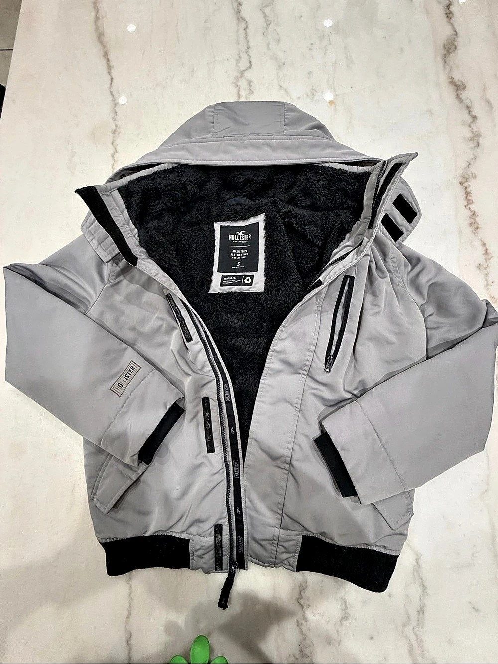 Hollister All-Weather Collection Faux Fur-Lined Bomber Jacket Gray & Black Small
